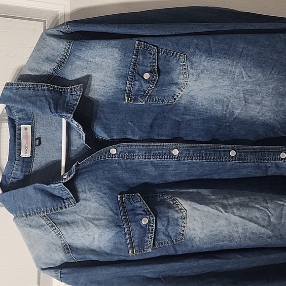 Jean Jacket - Picture 2 of 4